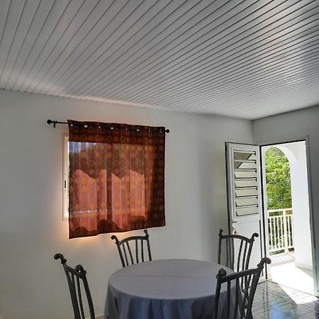 Chez Lilise 2 Apartment Sainte-Anne Luaran gambar